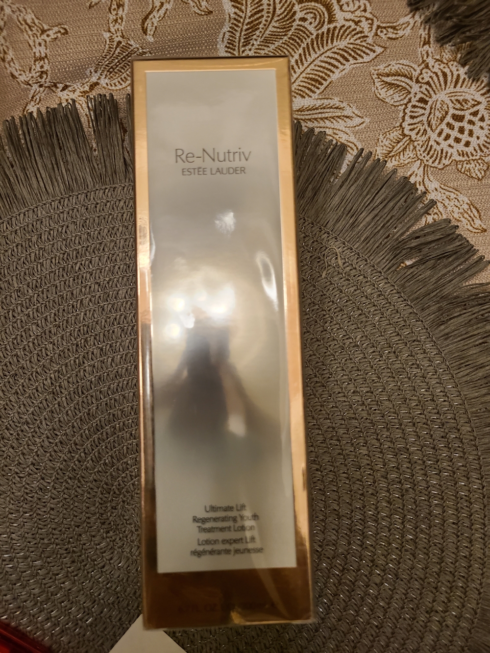 Estee Lauder Re-Nutriv Ultimate Lift Treatment - 200ml